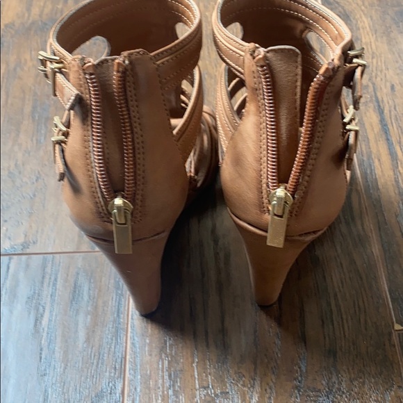 Dress Sandals - Picture 3 of 3